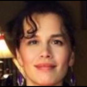 Meet your Posher, Emila